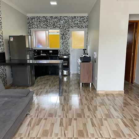 Casa Ar Condicionado Nos 2 Quartos. คารากัวตาตูบา ภายนอก รูปภาพ