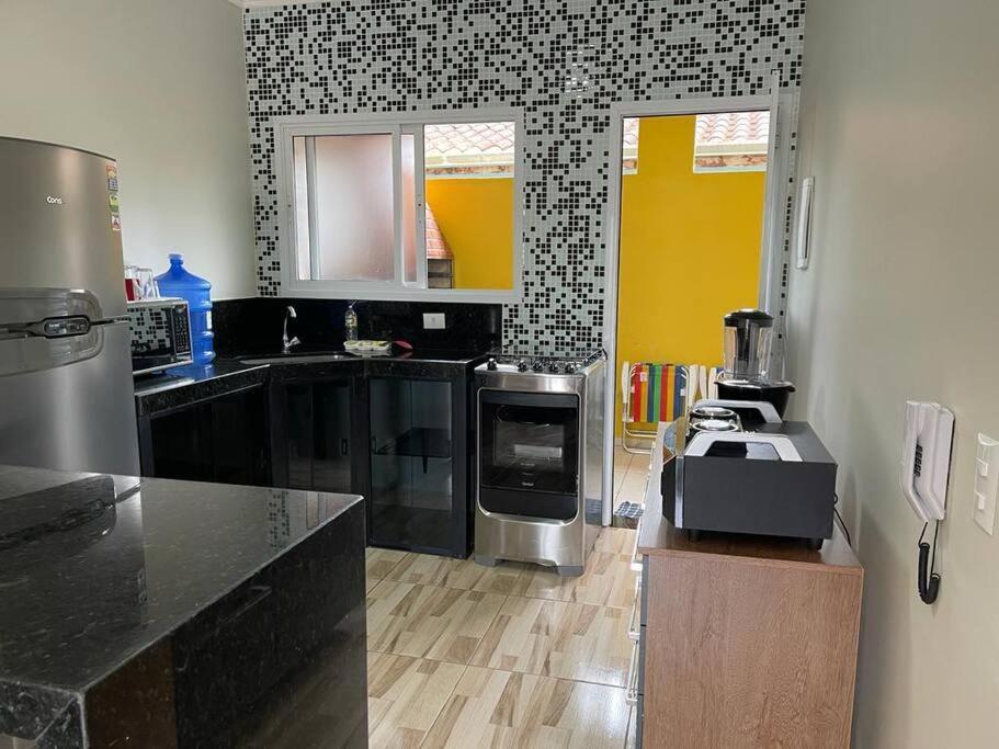 Casa Ar Condicionado Nos 2 Quartos. คารากัวตาตูบา ภายนอก รูปภาพ
